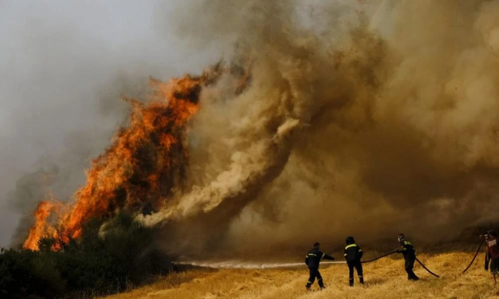 Κόλαση επί γης σε Κρήτη, Ηλεία και Μεσσηνία - Πολλαπλασιάζονται τα μέτωπα